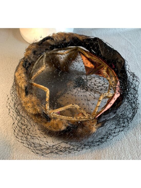 Ladies Black & Mauve Satin Fur and Netting Hat UnionMade Vintage main image 12